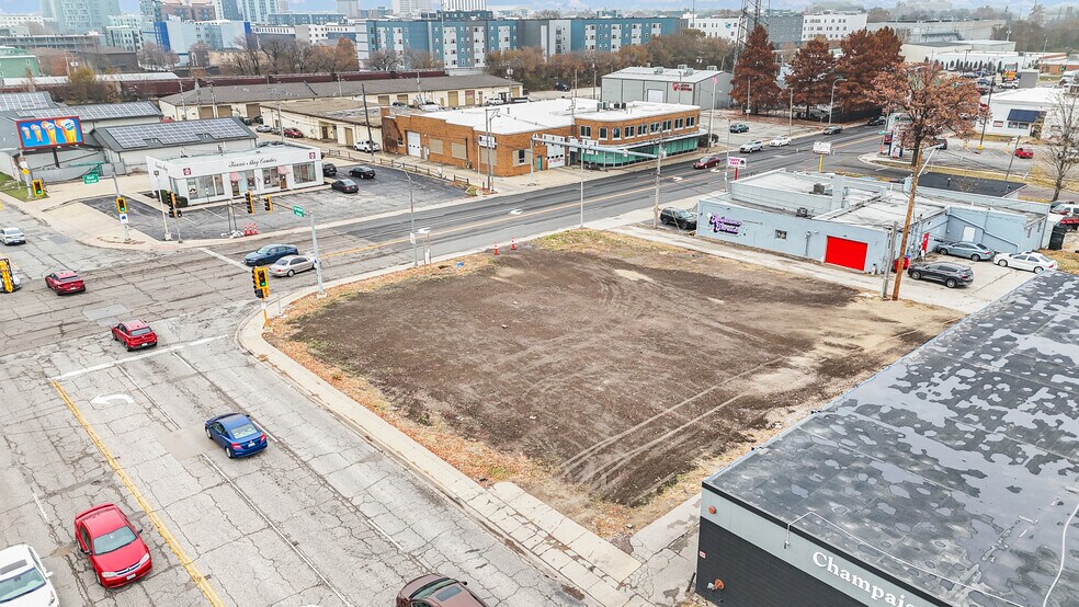 More Photos Of 401 S Neil St, Champaign Land For Lease