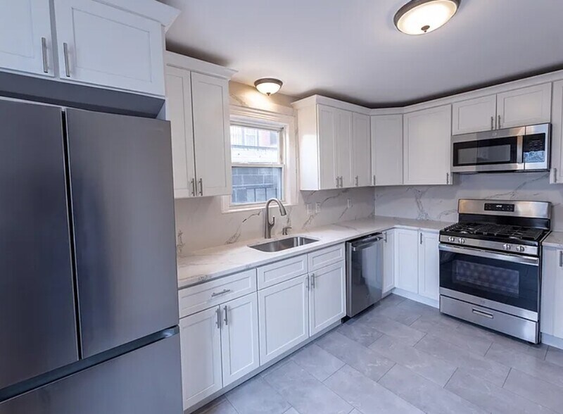 More Photos Of 385 Pleasant St, Worcester Storefront Retail Residential For Sale