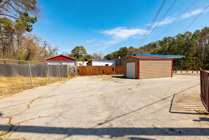 More Photos Of 3545 Roosevelt Hwy, Atlanta Auto Dealership For Sale