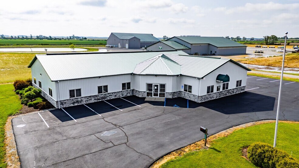 More Photos Of 12965 Defiance Pike, Cygnet Office For Lease