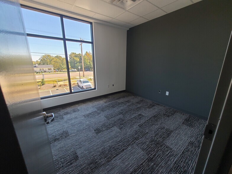 More Photos Of 1628 Main St, Wake Forest Storefront Retail Office For Lease