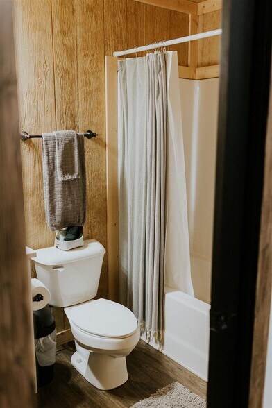 More Photos Of 896 Wilderness Rd, Mammoth Cave All Leisure For Sale