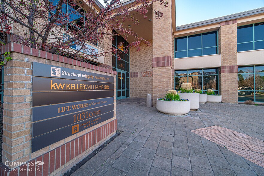 More Photos Of 233 SW Wilson Ave, Bend Office For Lease
