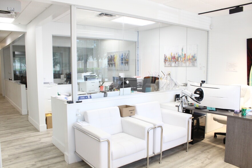 More Photos Of 6457 Hazeltine National Dr, Orlando Warehouse For Sale