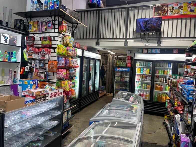 More Photos Of 138 E Hastings St, Vancouver Apartments For Sale