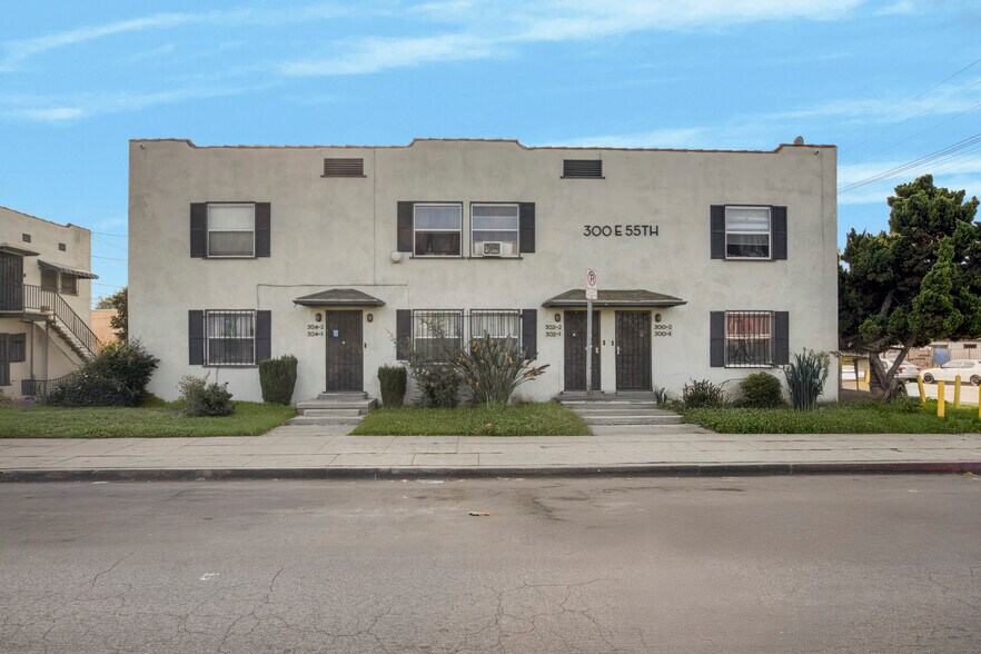More Photos Of 300 E 55th St, Los Angeles Apartments For Sale