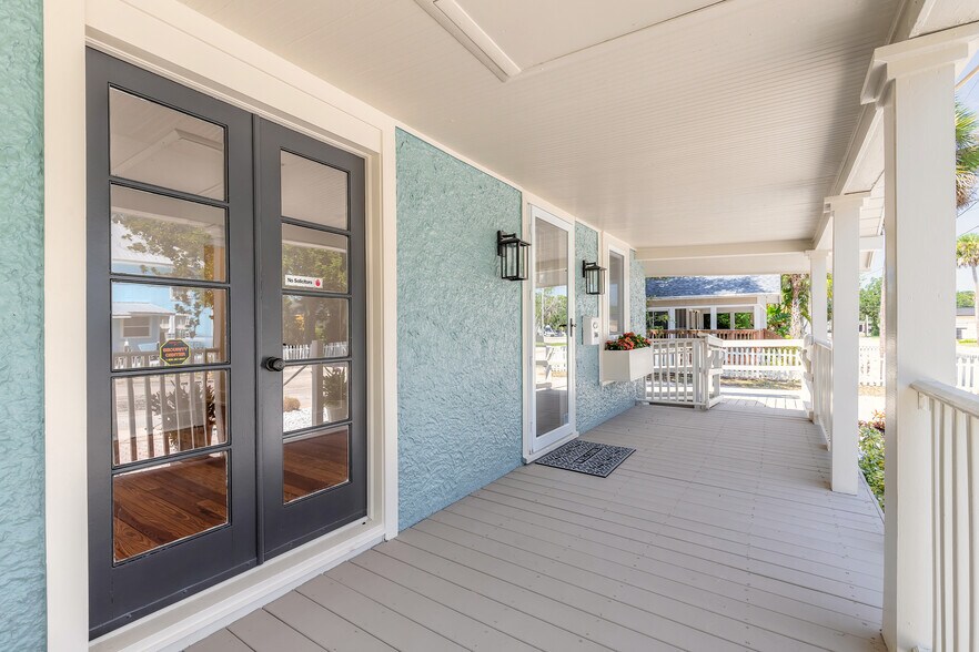 More Photos Of 306 Washington St, New Smyrna Beach Medical For Sale