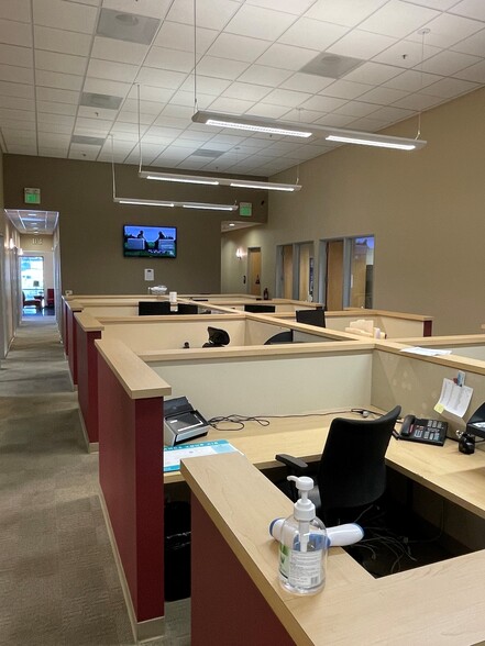 More Photos Of 4304 Redwood Hwy, San Rafael Office For Lease