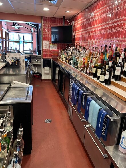 More Photos Of 2015 Belmont Blvd, Nashville Restaurant For Lease