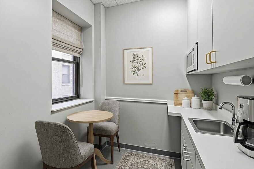 More Photos Of 450 Clinton St, Brooklyn Apartments For Sale