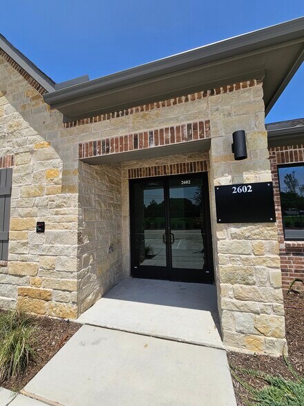 More Photos Of 2601 Little Elm Pky, Little Elm Office For Sale