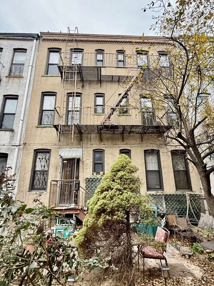 More Photos Of 2052 Gates Ave, Ridgewood Apartments For Sale