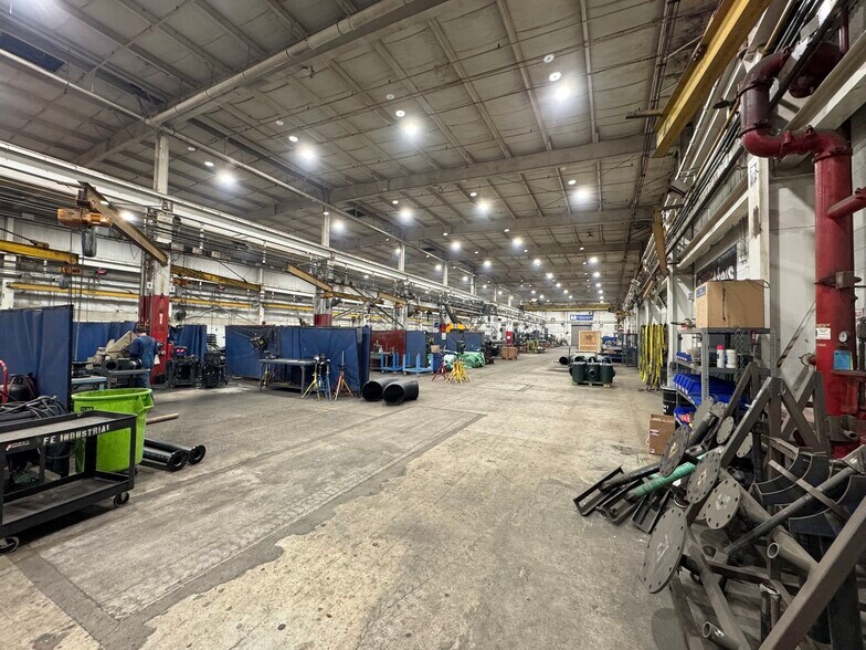 More Photos Of 2300 Michigan St, Hammond Warehouse For Lease