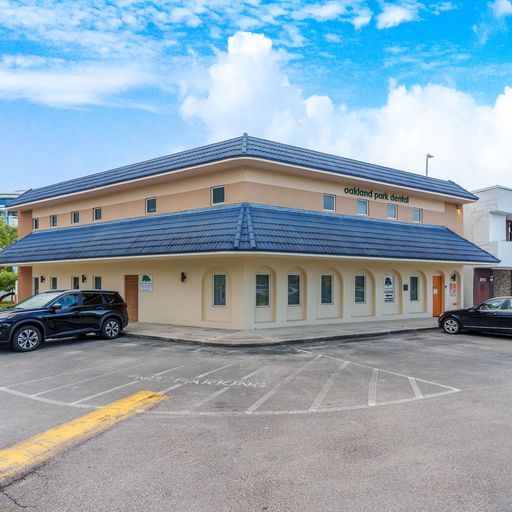 Primary Photo Of 3047-3049 N Federal Hwy, Fort Lauderdale Medical For Sale