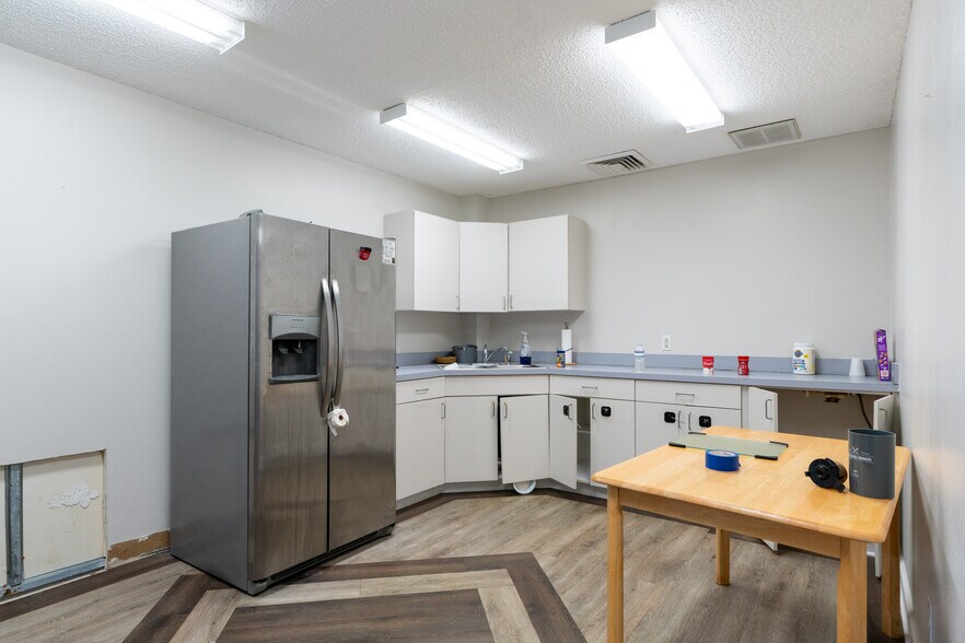 More Photos Of 1569 S Missouri Ave, Clearwater Unknown For Lease