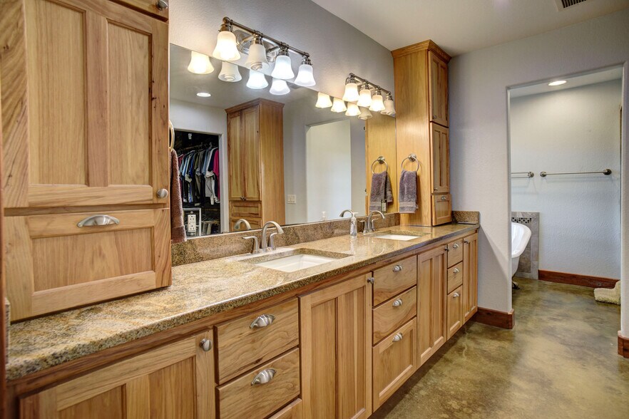 More Photos Of 945 Justice Rd, West Point Land For Sale