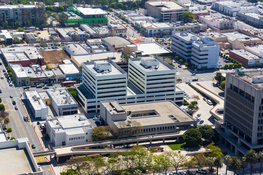 More Photos Of 111 N La Brea Ave, Inglewood Unknown For Lease