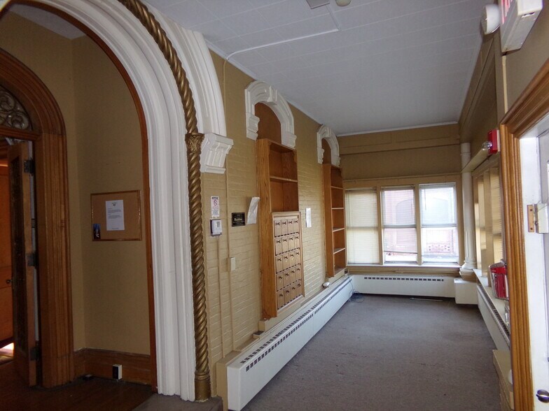 More Photos Of 721 Lincoln Way E, Massillon Office Residential For Sale