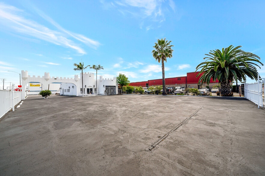 More Photos Of 1500 W Pacific Coast Hwy, Long Beach Carwash For Sale