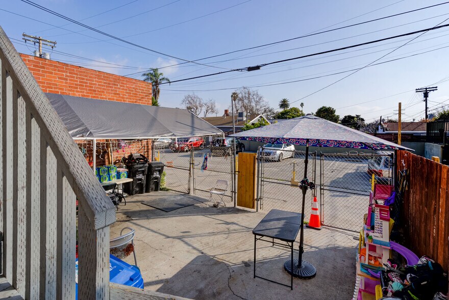 More Photos Of 2608 54th, Los Angeles Apartments For Sale