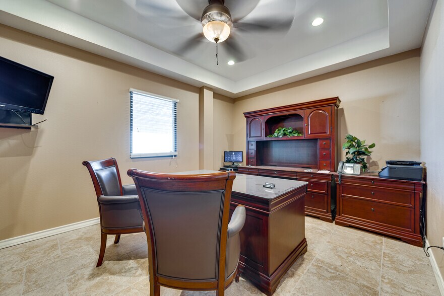 More Photos Of 14625 N Hollyhock Ave, Gardendale Warehouse For Sale