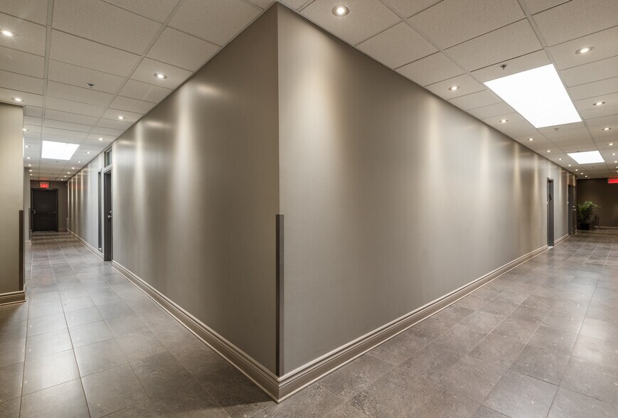 More Photos Of 6855 Av De L'épée, Montréal Office For Lease