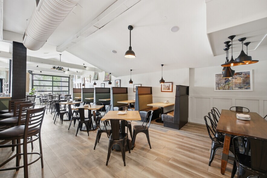 More Photos Of 453 Center St, Lewiston Restaurant For Sale