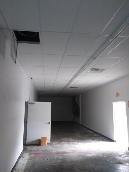 More Photos Of 725 S US Highway 1, Fort Pierce Freestanding For Lease