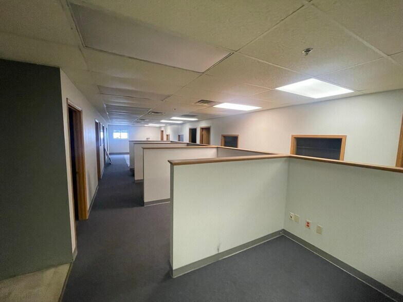 More Photos Of 26378 289th Pl, Adel Manufacturing For Sale