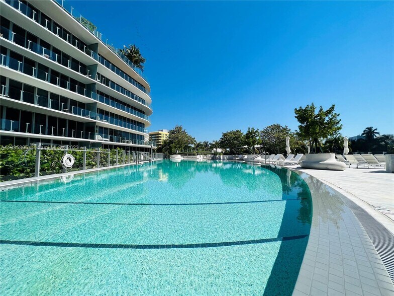 More Photos Of 1 Collins Ave, Miami Beach Apartments For Lease