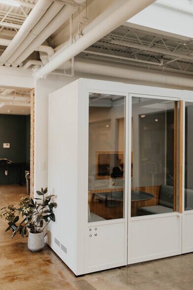 More Photos Of 1214 N Hudson Ave, Oklahoma City Loft Creative Space For Lease