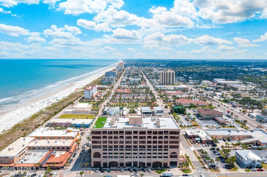 More Photos Of 320 1st St N, Jacksonville Beach Office Residential For Sale