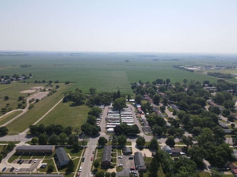 More Photos Of 1 Mahoning Ave, Rantoul Multifamily For Sale