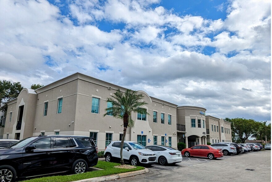 More Photos Of 4155 SW 130th Ave, Miami Office For Lease