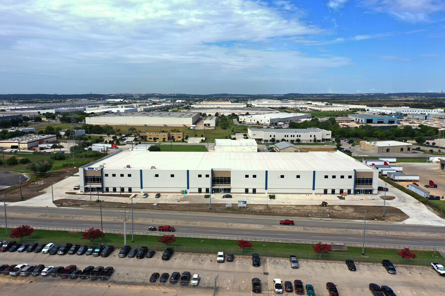 Primary Photo Of 7023 FM 3009, Schertz Distribution For Lease