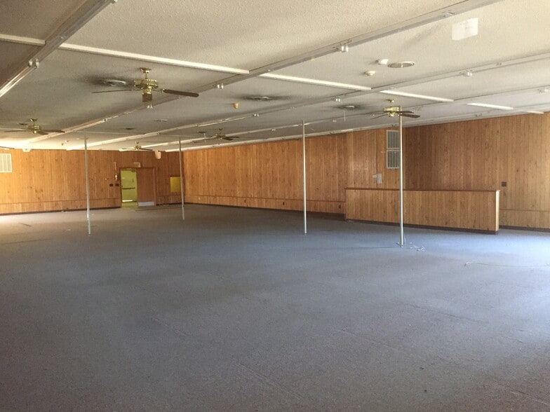 More Photos Of 216 W Chicago St, Jonesville Office For Sale