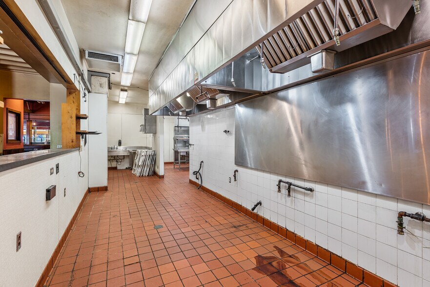 More Photos Of 11180 Highway 1, Point Reyes Station Restaurant For Sale