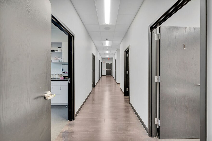 More Photos Of 9300 Waukegan Rd, Morton Grove Medical For Sale