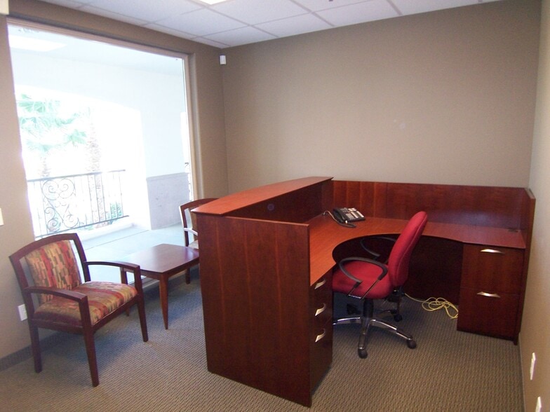 More Photos Of 77935 Calle Tampico, La Quinta Loft Creative Space For Lease
