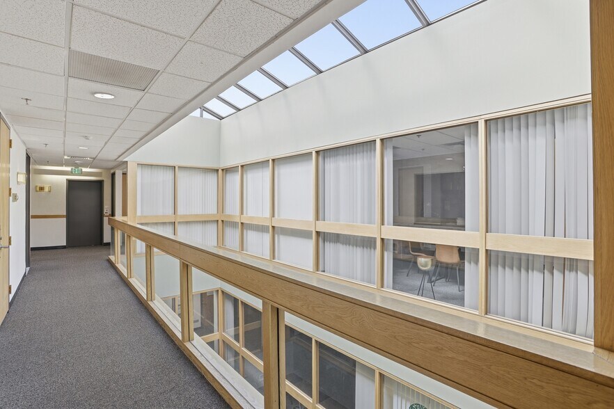 More Photos Of 101 Cambridge St, Burlington Medical For Lease