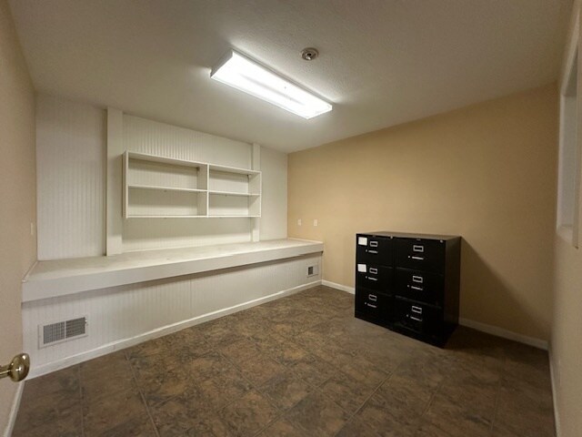 More Photos Of 198 Crowe Ave, Mars Flex For Sale
