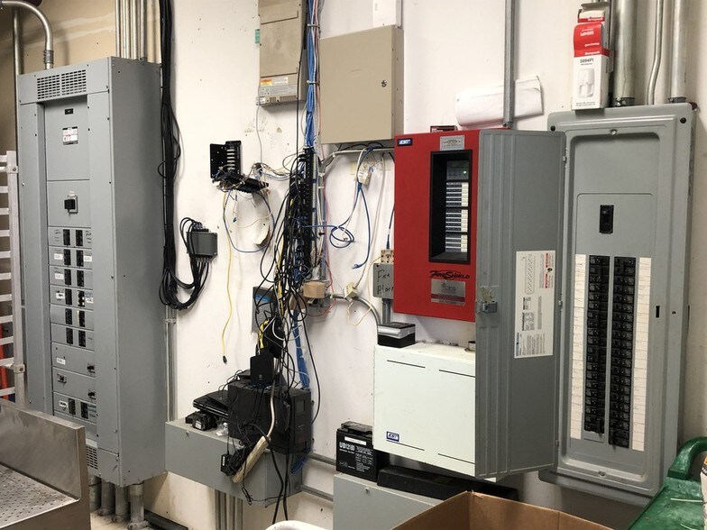 More Photos Of 8101 Wicker Ave, Schererville Restaurant For Sale