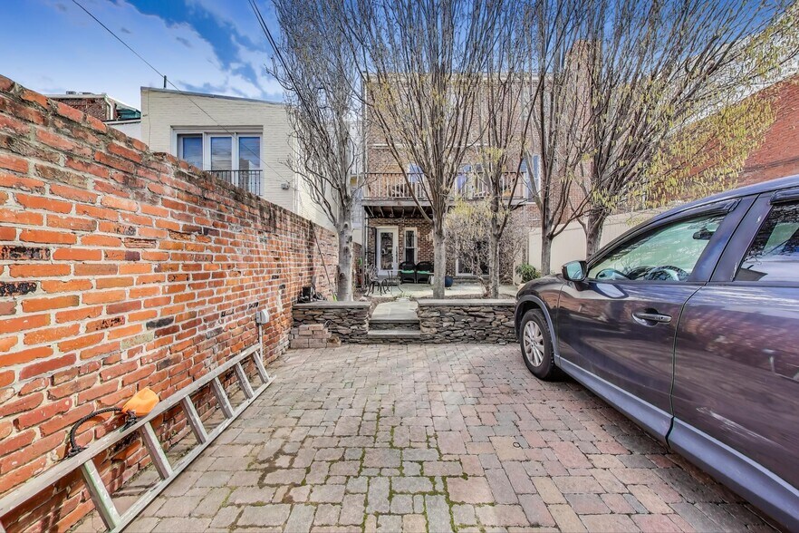 More Photos Of 1324 10th St NW, Washington Apartments For Sale