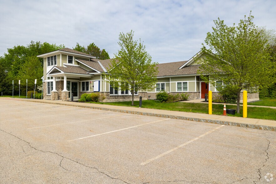 More Photos Of 245 Rochester Hill Rd, Rochester Office For Sale