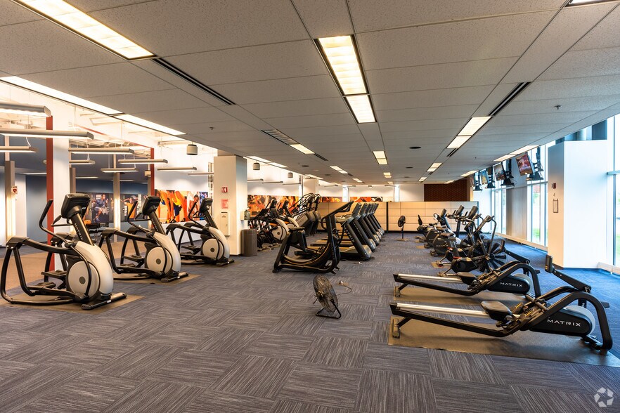 More Photos Of 3800 Golf Rd, Rolling Meadows Office For Lease