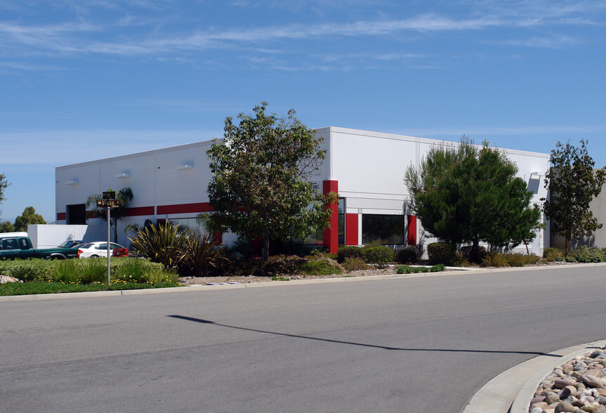 Primary Photo Of 12155 Paine Pl, Poway Light Manufacturing For Sale