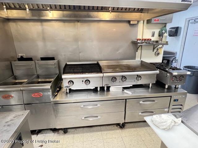 More Photos Of 22 Main St W, Dunn Center Restaurant For Sale