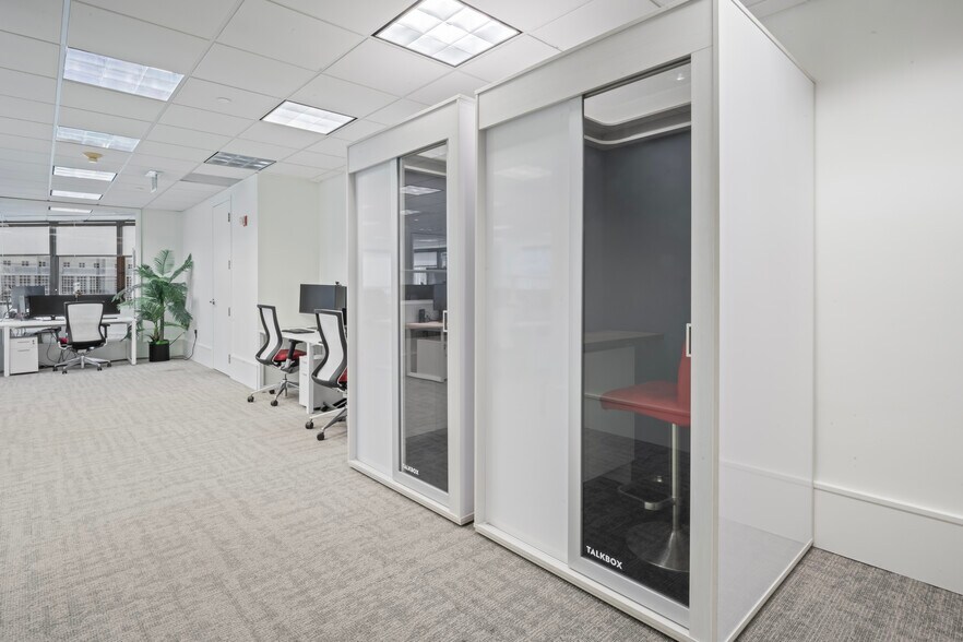 More Photos Of 1200 Brickell Ave, Miami Office For Lease