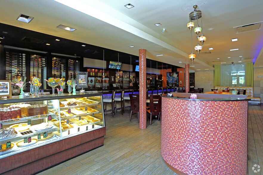 More Photos Of 1424-1450 N Federal Hwy, Boca Raton Restaurant For Lease