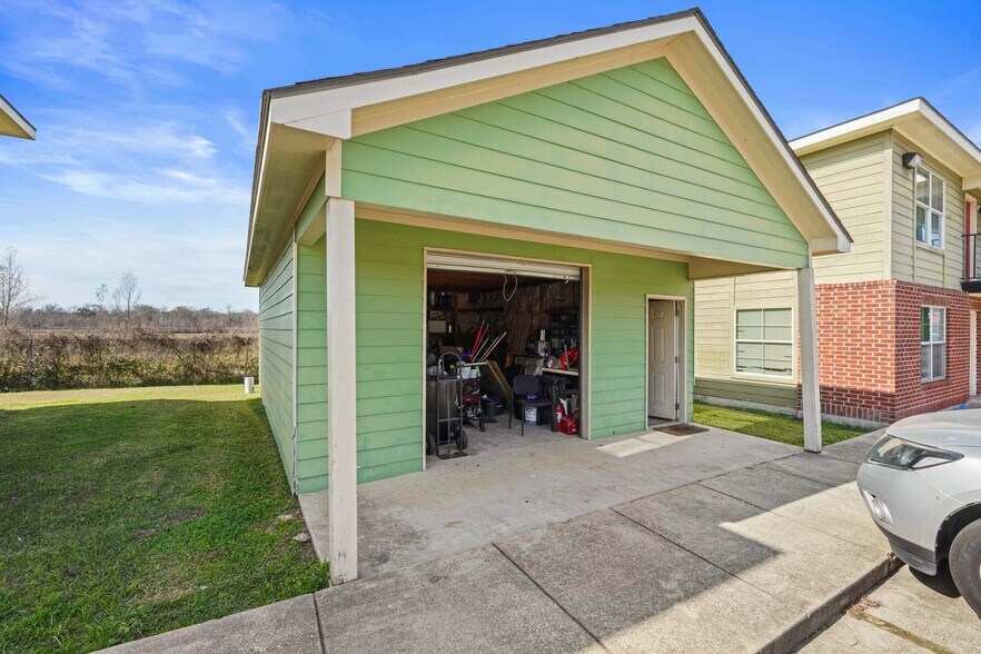 More Photos Of 5500 Hwy 75, Carville Apartments For Sale
